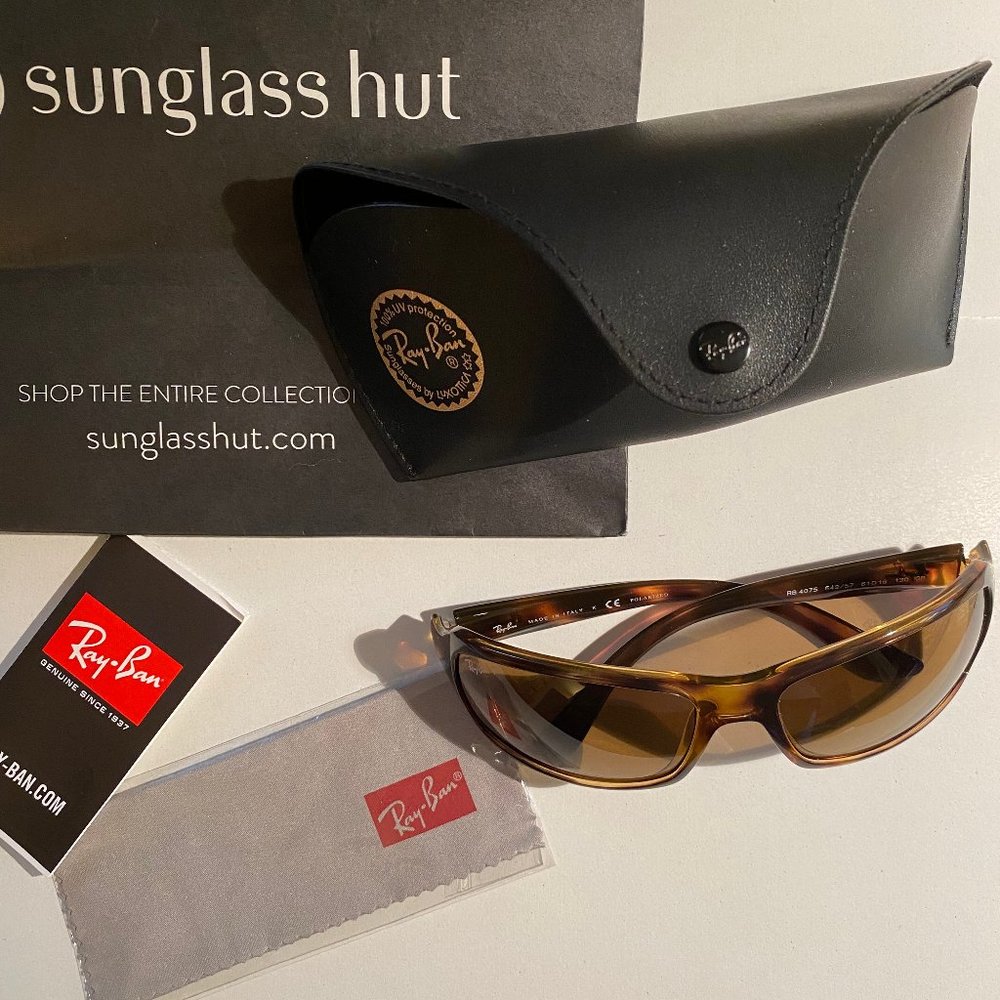 Brand NEW! Ray-Ban RB4075